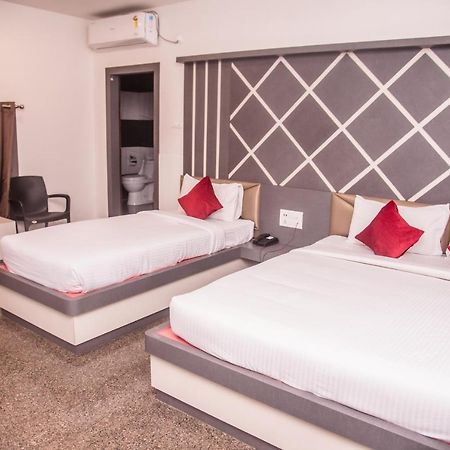 Hotel Sapphire Tinsukia Ngoại thất bức ảnh