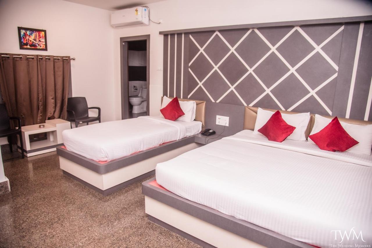 Hotel Sapphire Tinsukia Ngoại thất bức ảnh