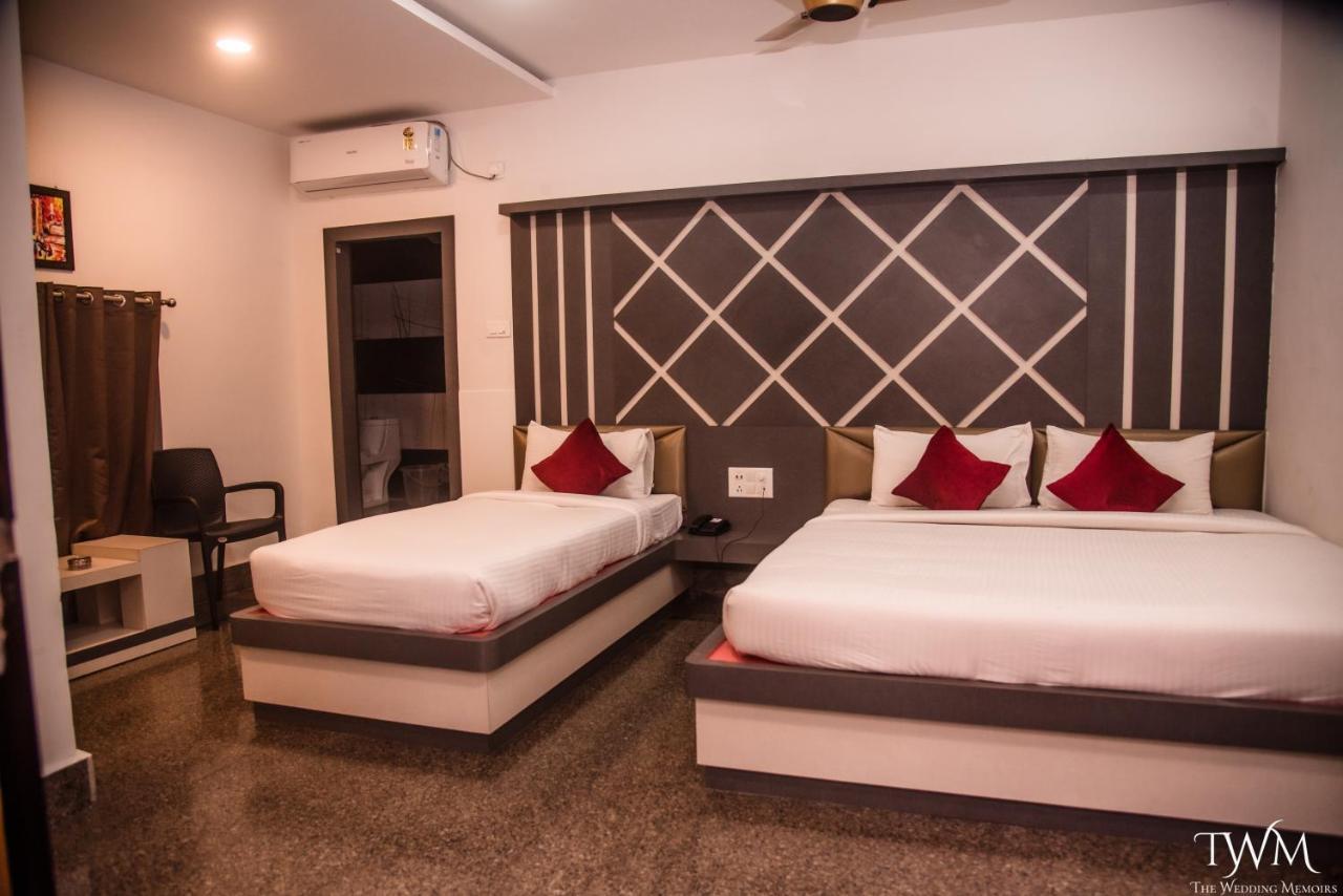 Hotel Sapphire Tinsukia Ngoại thất bức ảnh